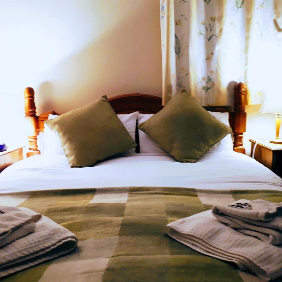 พวิลกวิลิม ฮอลิเดย์ คอทเทจ แอนด์ บีแอนด์บี Guest House บลิตธ์เวลส์ ภายนอก รูปภาพ
